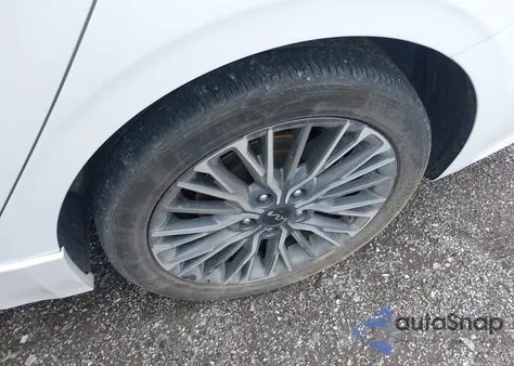 2022 Kia Forte Gt-Line z USA, uszkodzony, nr VIN 3KPF54AD4NE431993